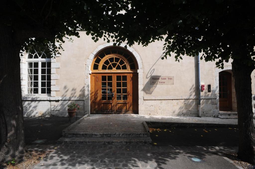 Hotellerie Saint Yves Chartres Luaran gambar